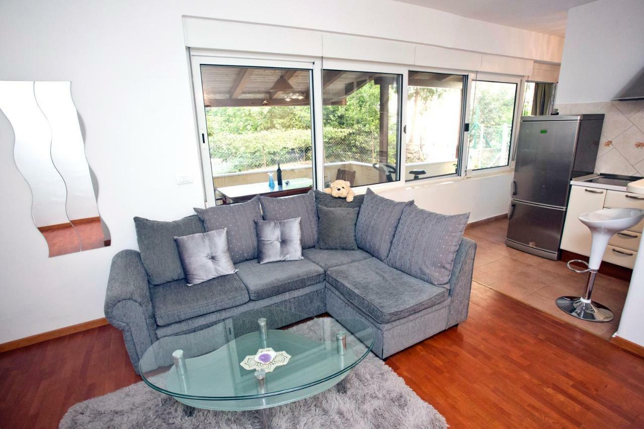 Tera Near Bacvice And Centre Apartman Split