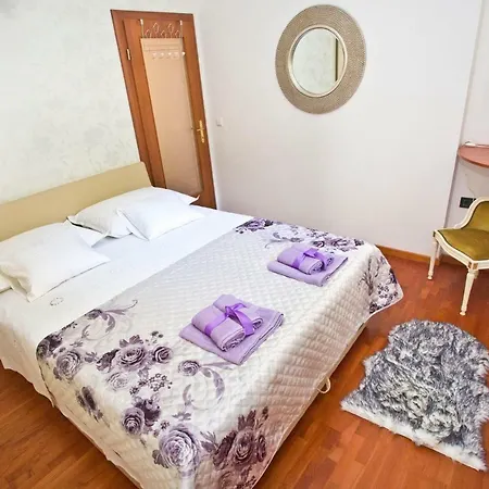Tera Apartment Near Bacvice Beach And City Centre Split Exterior photo